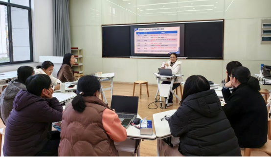 学院师资奔赴多地，开展“AI+”特色社会服务与教学融合实践